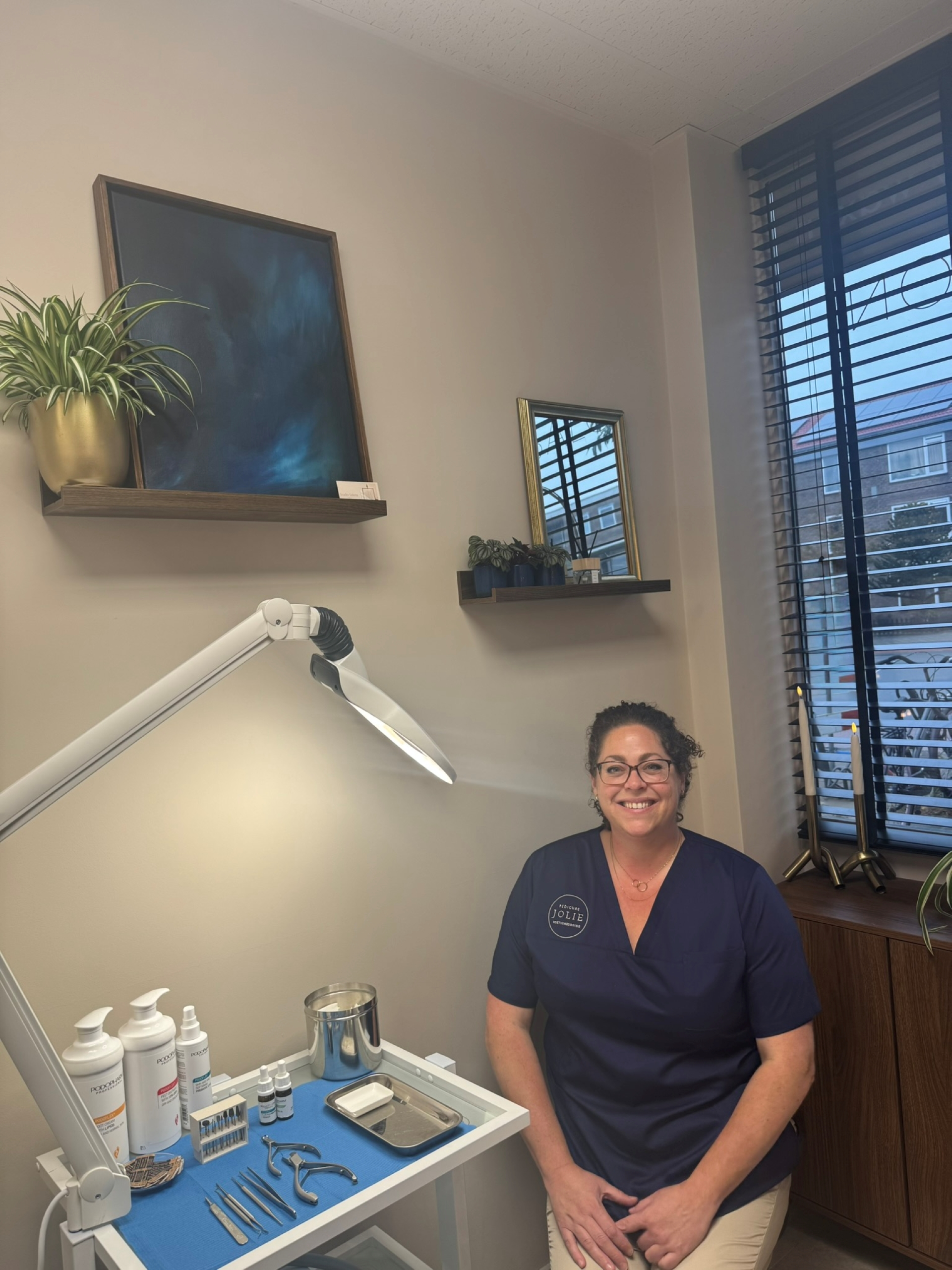 Pedicure Haarlem voetverzorging, Marit in salon bij Beauty salon Blossom - Pedicure Jolie Haarlem